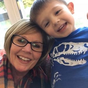 Meet your Posher, Lori